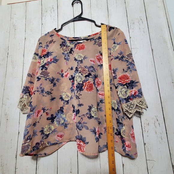 Marisol Womens Floral Blouse Size Large Tan Crochet Sleeve Sheer Lightweight - Picture 5 of 5